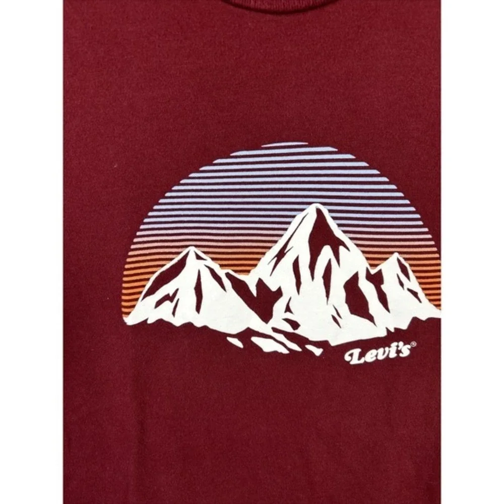 Levi's Mens Size Med‎ Burgundy Mountain Graphic T-Shirt Retro Sunset Cotton Tee